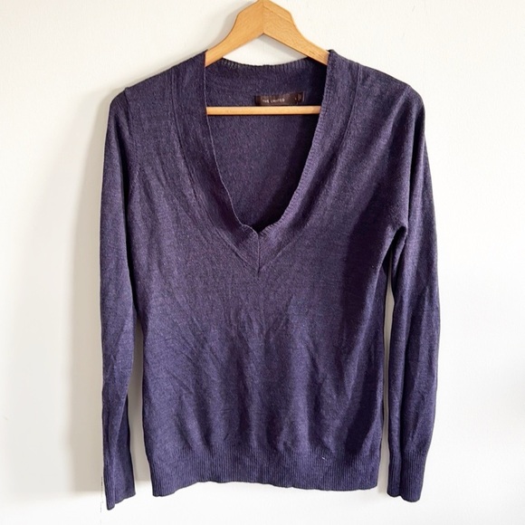 The limited merino wool purple v-neck long sleeve sweater size large - Picture 1 of 6
